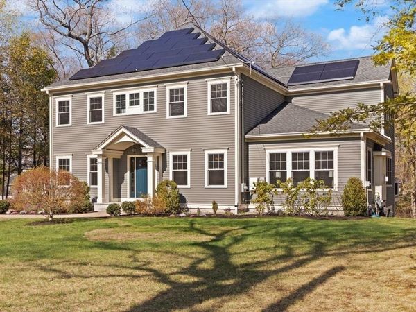 555 Lowell St, Lexington, MA 02420