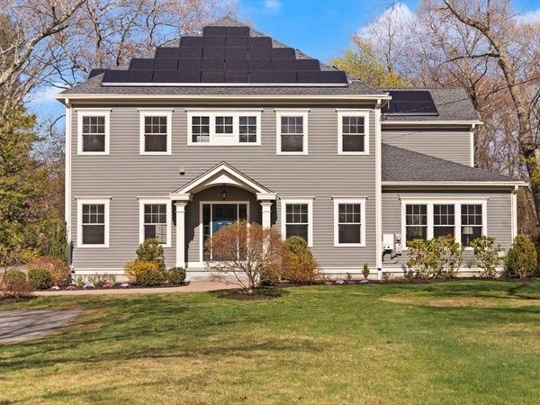 555 Lowell St, Lexington, MA 02420