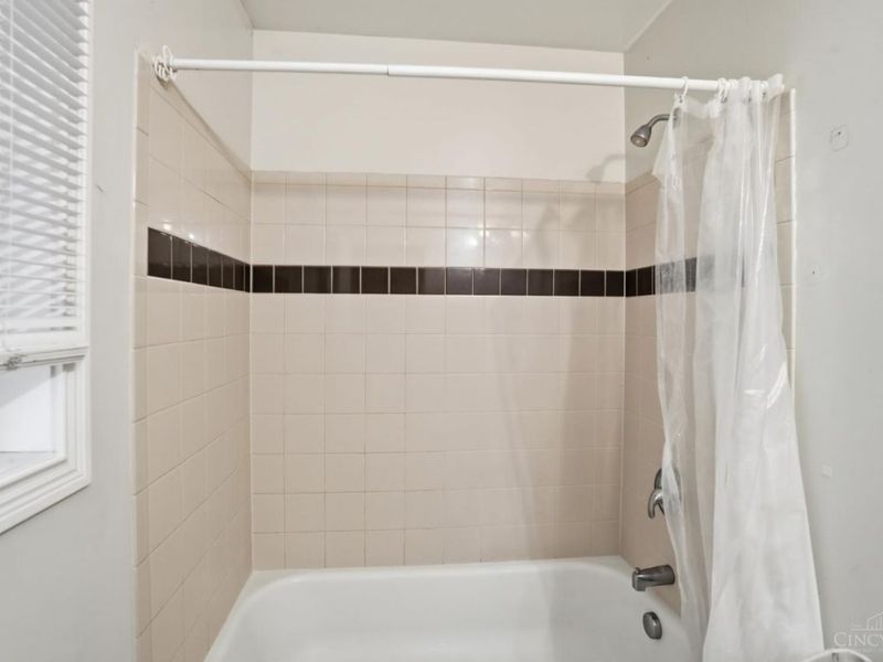 2342 Washington Avenue, Colerain Township, OH 45231 Photo 17