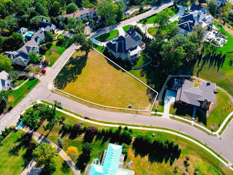 2531 Grandin Road, Cincinnati, OH 45208 Photo 2