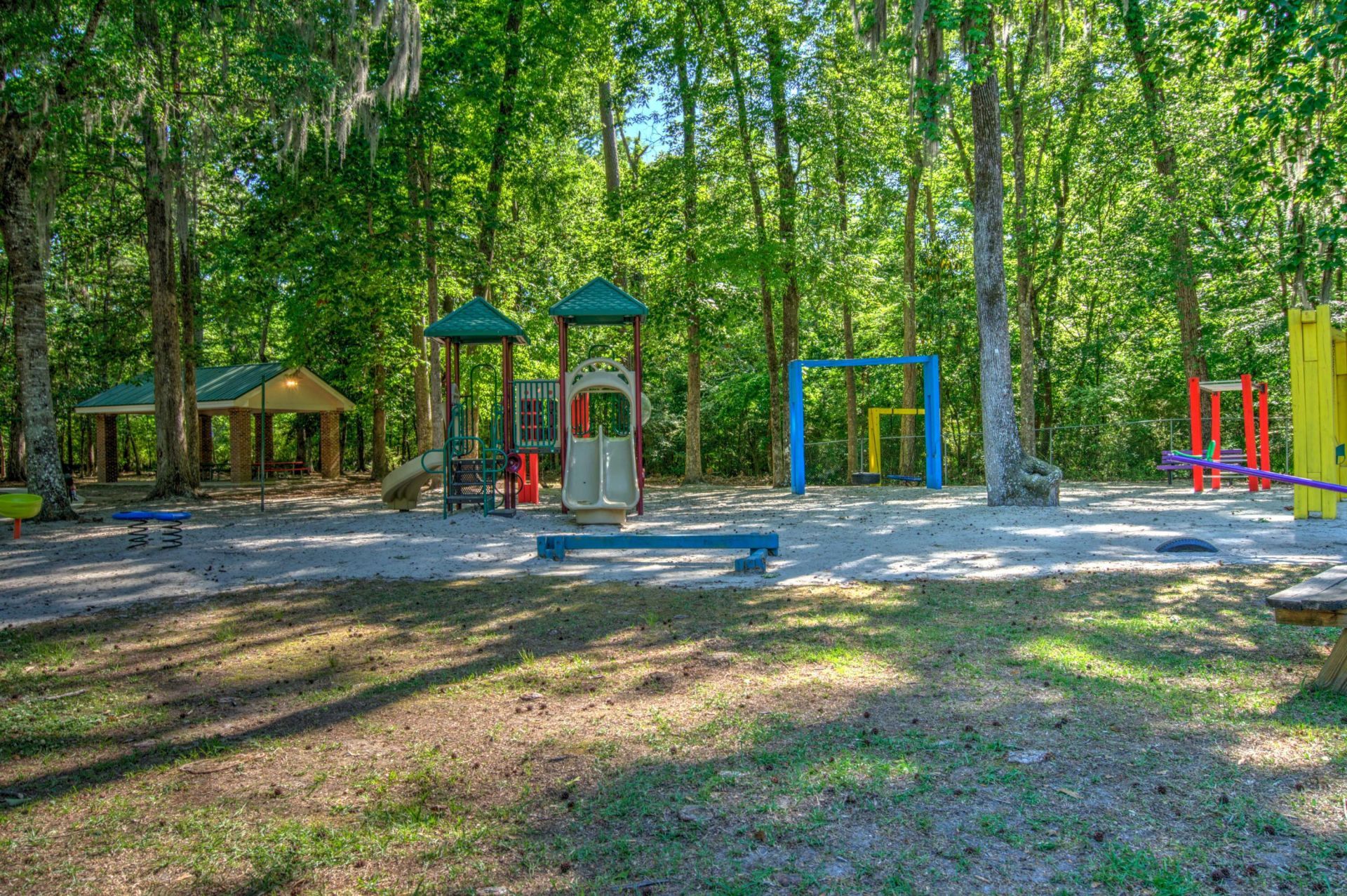 105 Wainwright Manor Photo 46