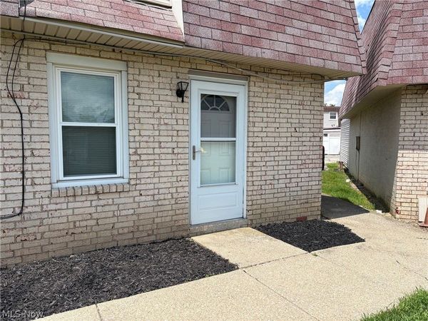 4263 Bennington Boulevard, Brunswick, OH 44212