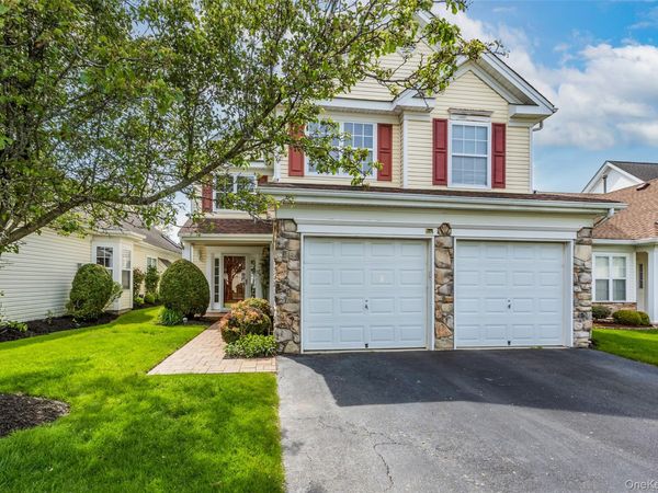 6 Julia Circle , Unit 6, Middle Island, NY 11953