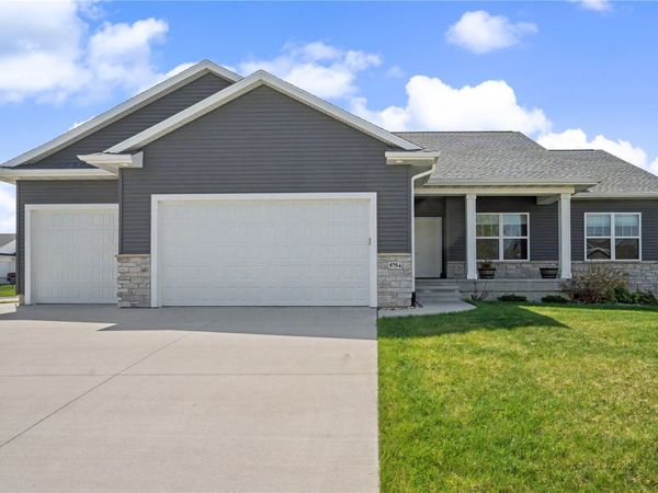 5754 Ridge Stone Ln , Marion, IA 52302