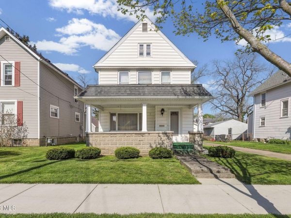 418 S Church Street, Bowling Green, OH 43402