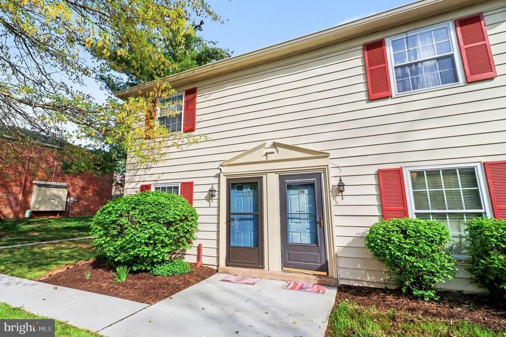 122 Wellington Terrace, Unit 10-A, Lansdale, PA 19446 Main Photo