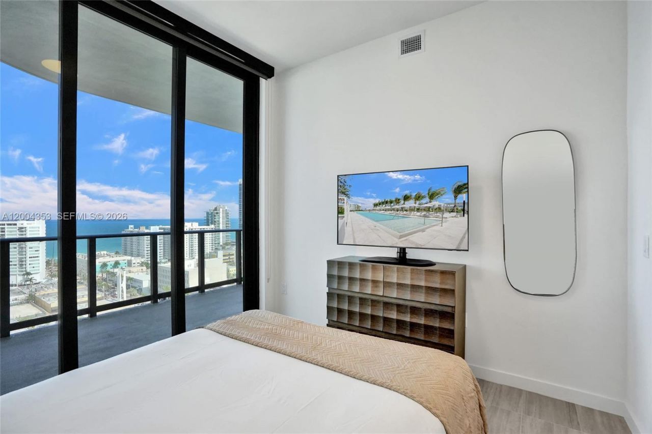 580 72nd St, Unit 1702, Miami Beach, FL 33141 Photo