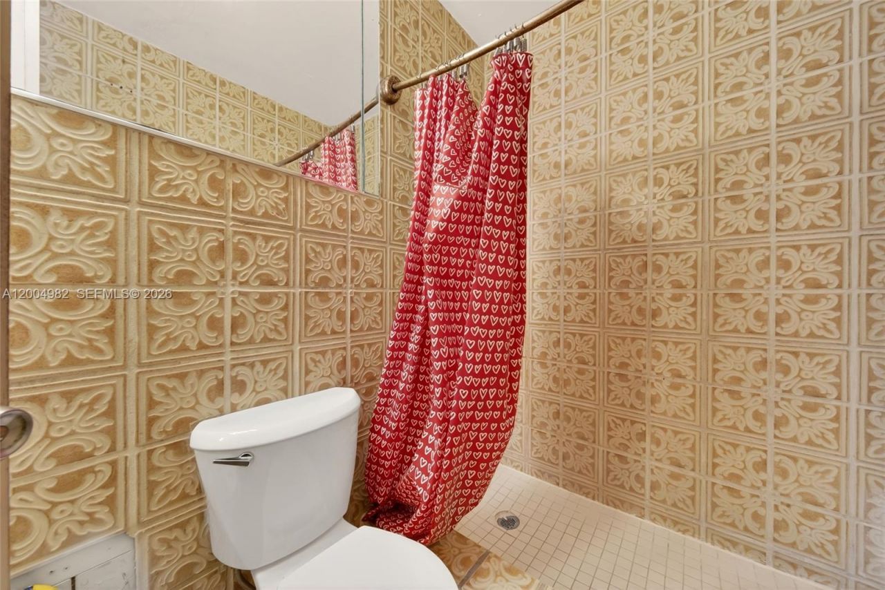 3061 NW 14th St, Miami, FL 33125 Photo