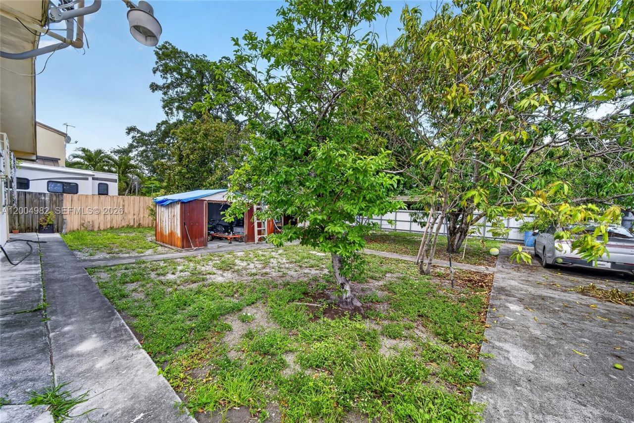 3061 NW 14th St, Miami, FL 33125 Photo