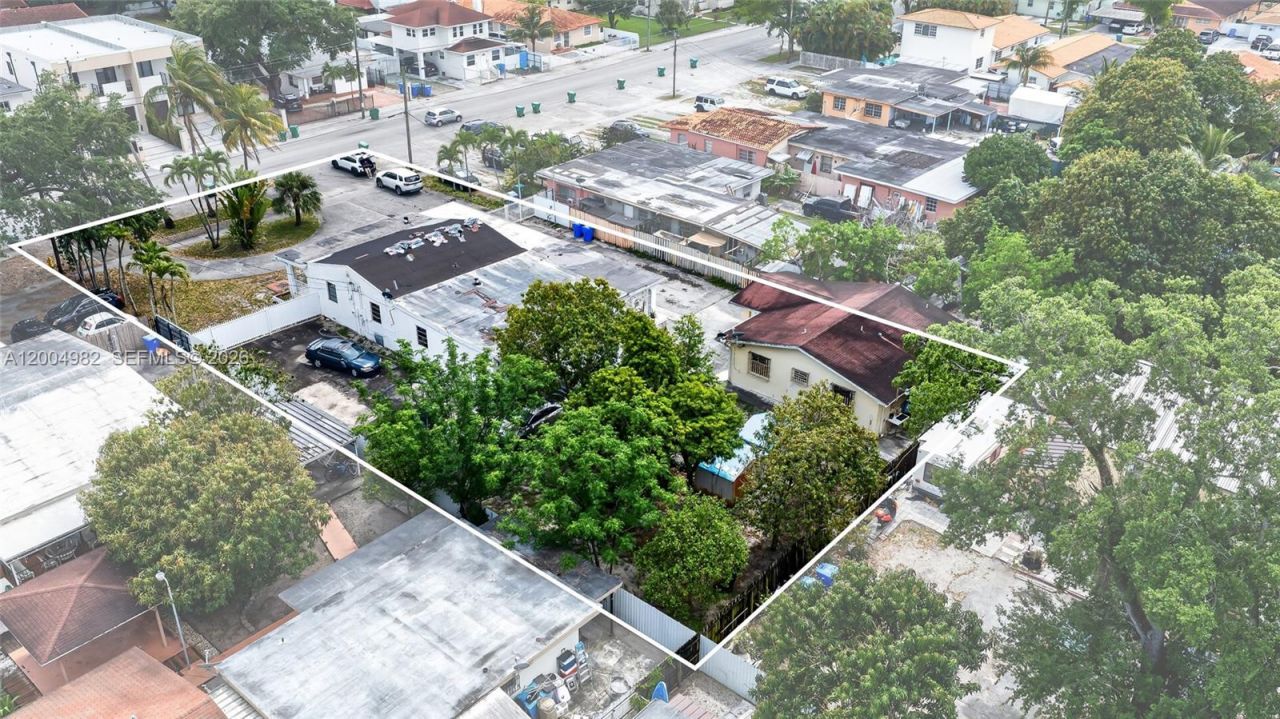 3061 NW 14th St, Miami, FL 33125 Photo