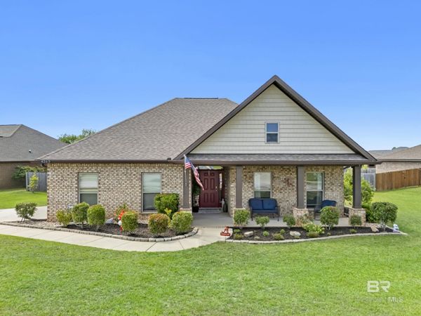 4265 Birkdale Street, Gulf Shores, AL 36542
