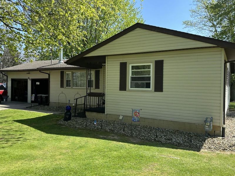 25 Brooks Court, Plymouth, OH 44865 Photo 2