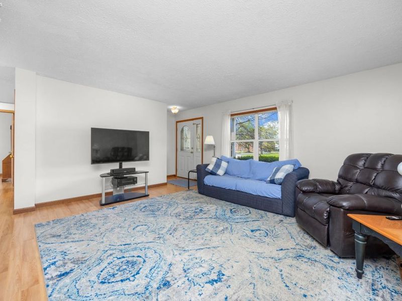 2327 Stonepath St., Lorain, OH 44052 Photo 4