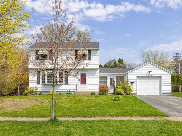 188 Vinedale Avenue , Rochester, NY 14622