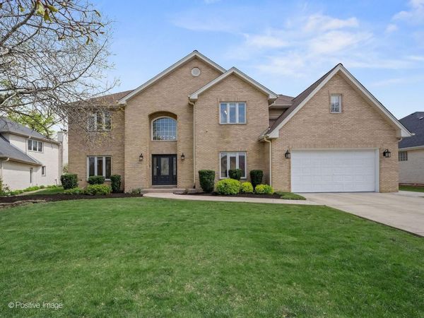6437 Davane Court , Downers Grove, IL 60516