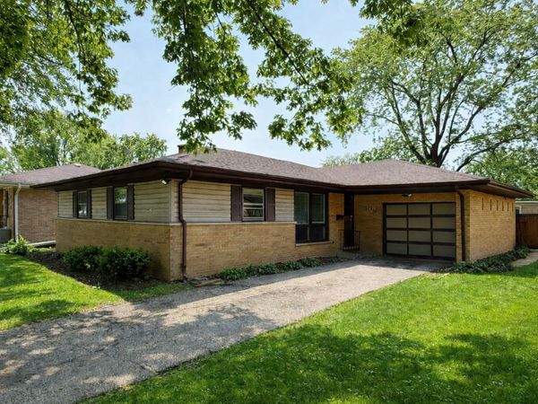 502 S Edward Street , Mount Prospect, IL 60056