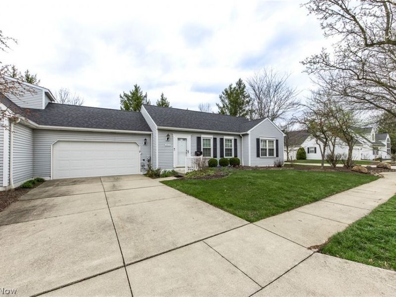 3513 E Prescott Circle , Cuyahoga Falls, OH 44223 Photo 10