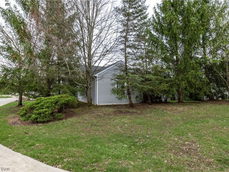 3513 E Prescott Circle , Cuyahoga Falls, OH 44223 Photo 15