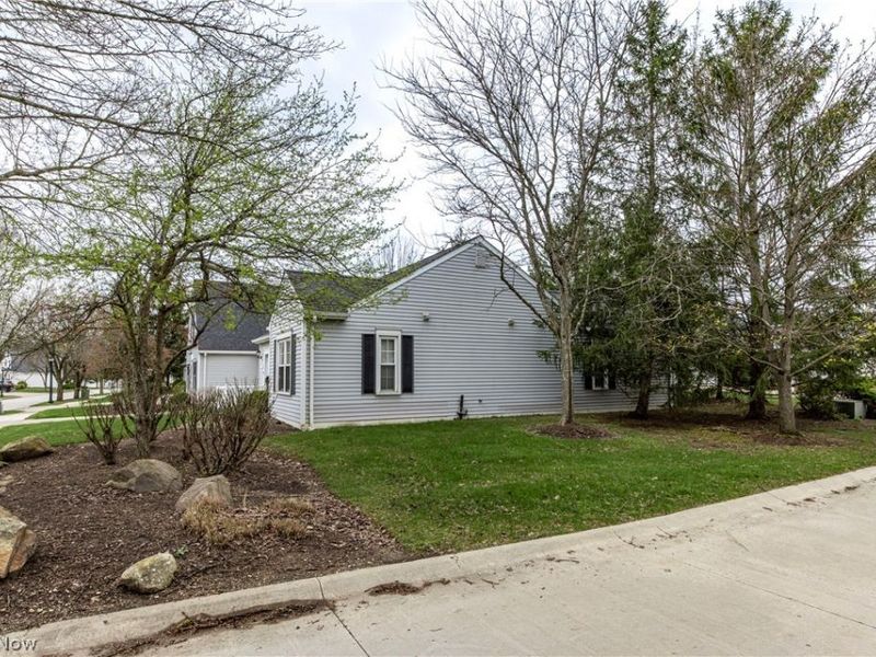 3513 E Prescott Circle , Cuyahoga Falls, OH 44223 Photo 3