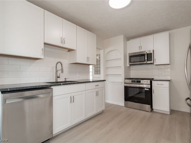 4038 W 140th Street , Cleveland, OH 44135 Photo 16