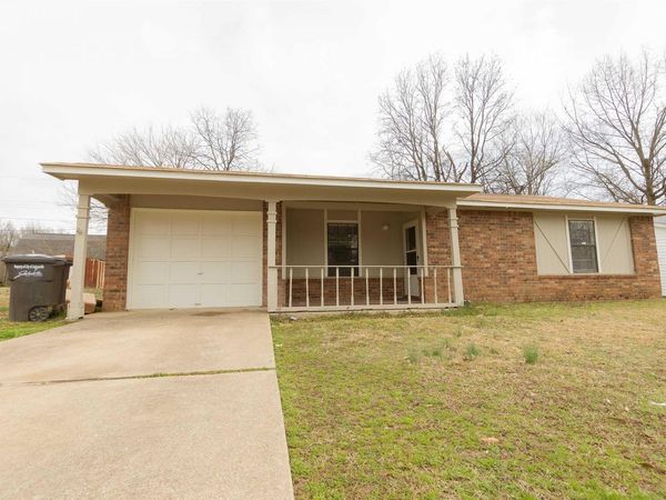 18 Georgeann Circle , Jacksonville, AR 72076