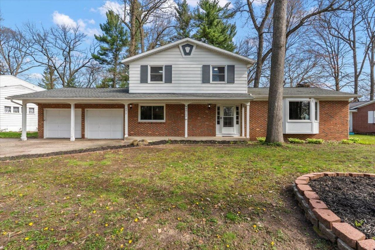 4912 Poinsettia Avenue Se, Kentwood, MI 49508 Main Photo