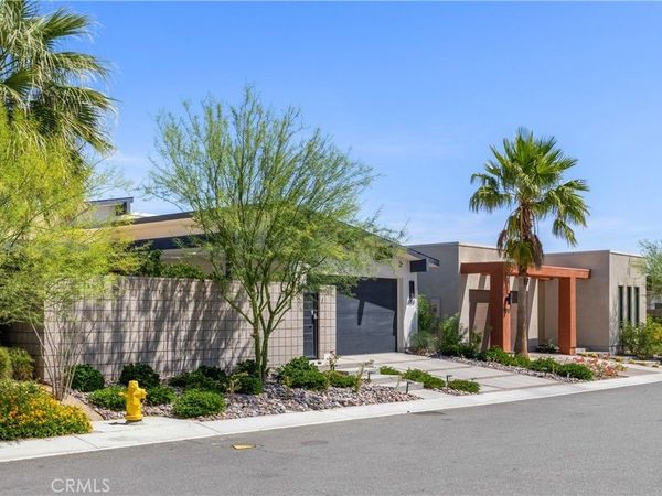 484 Fountain, Palm Springs, CA 92262