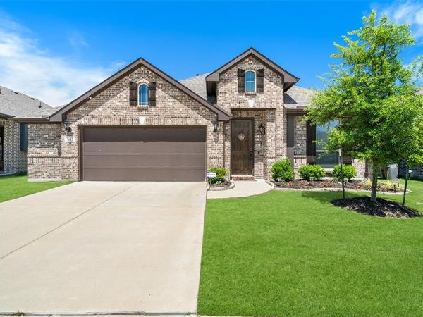 343 Winterwood Drive, Lavon, TX 75166