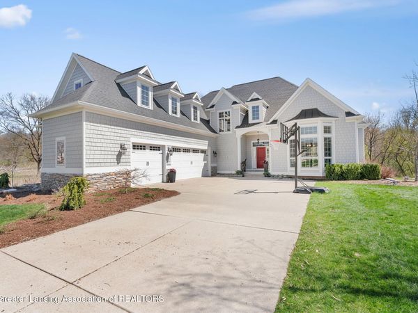 6106 Fresno Lane, East Lansing, MI 48823