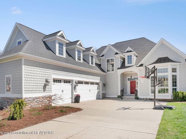 6106 Fresno Lane, East Lansing, MI 48823