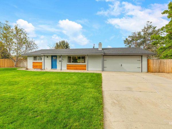 6809 W Brentwood Dr, Boise, ID 83704