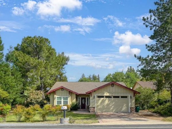1685 American River Trl, Cool, CA 95614