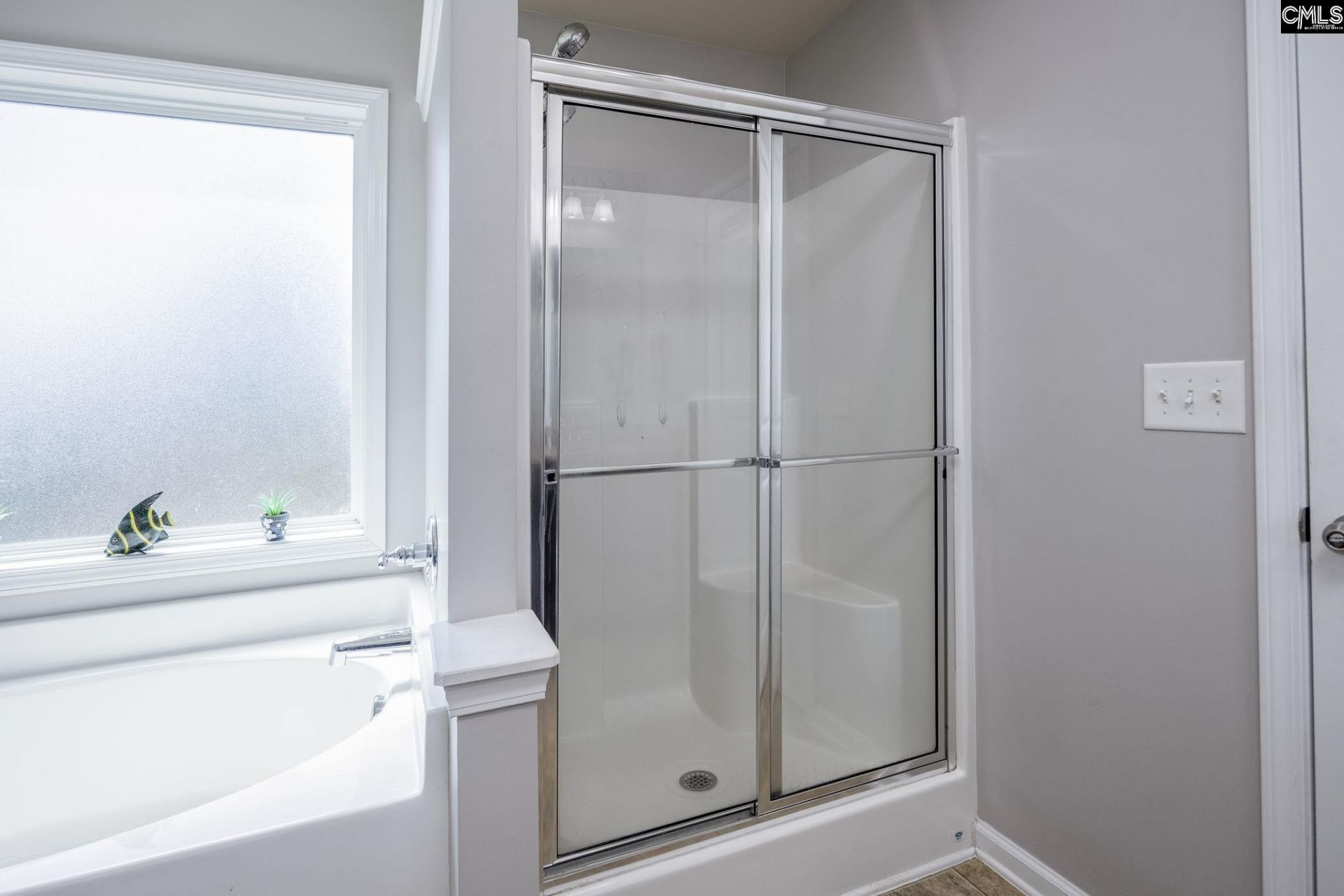 127 Castlefield Drive  Photo 33