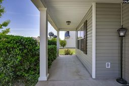 127 Castlefield Drive  photo 4