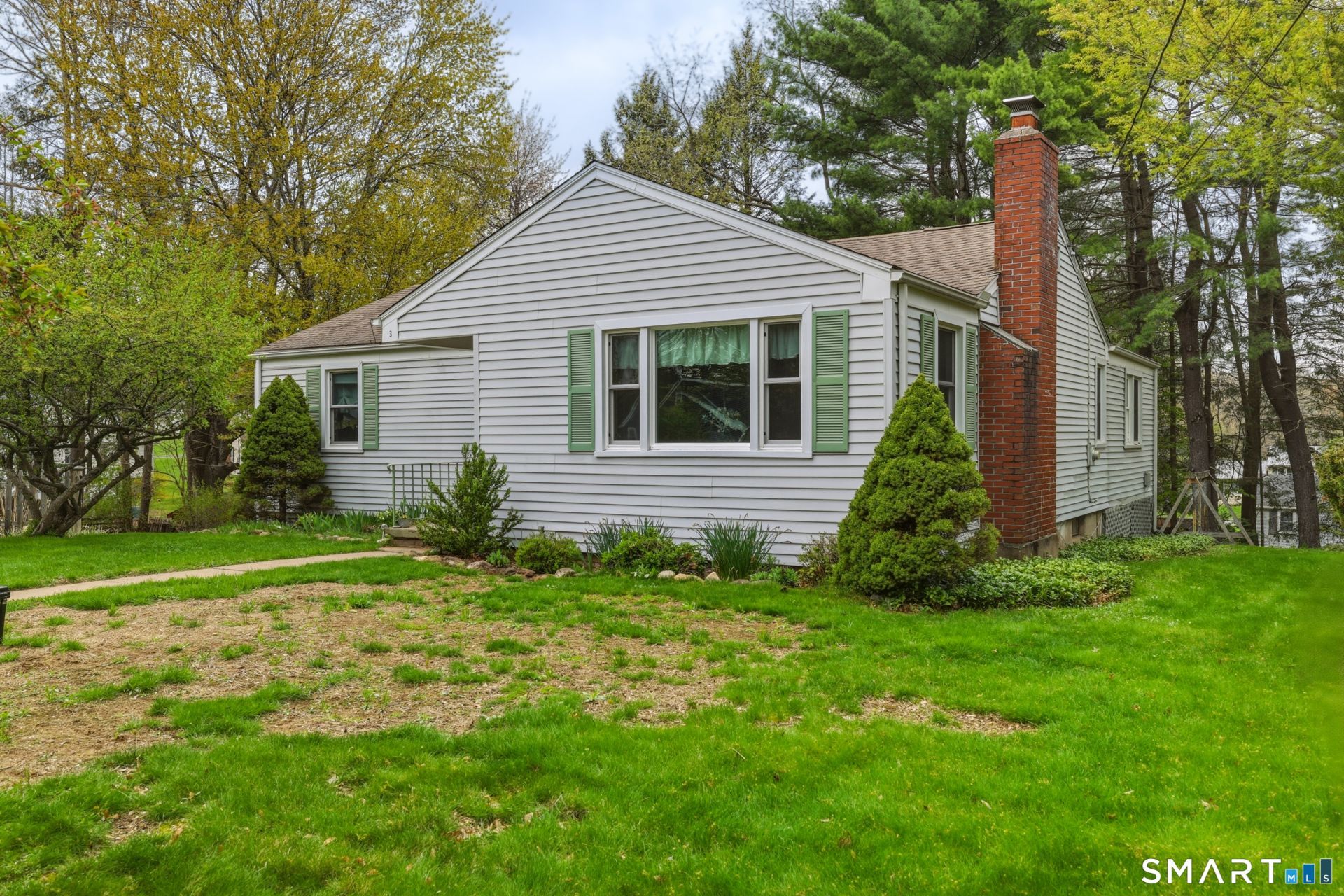 3 Bonnieview, East Granby, CT 06026 Main Photo