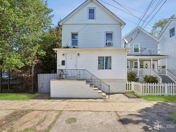 219 Seaman Street, New Brunswick, NJ 08901