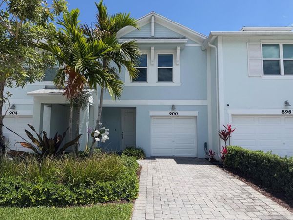 900 Seabright Avenue, West Palm Beach, FL 33413