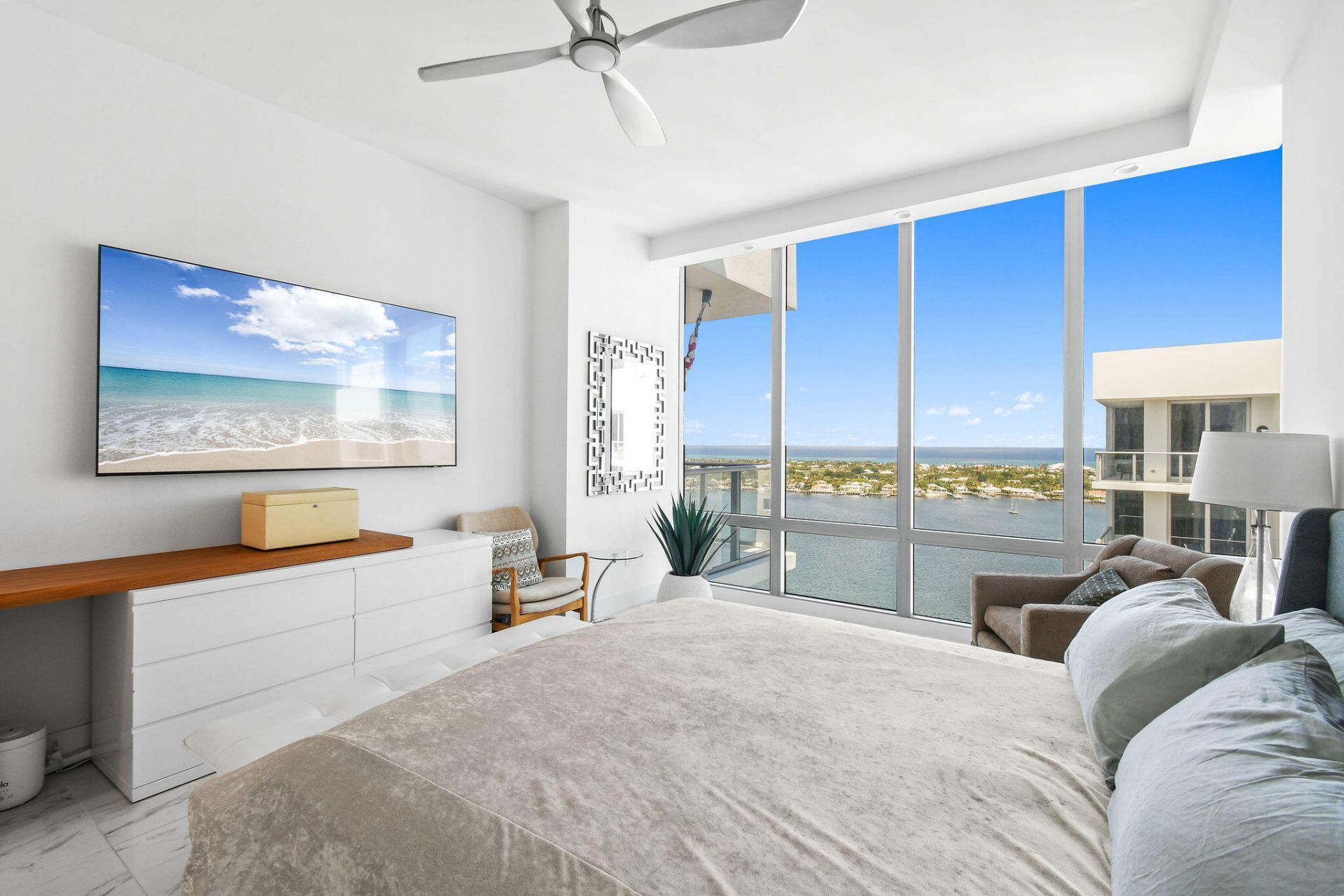 1 Water Club Way, Unit Ph2204, North Palm Beach, FL 33408 Photo