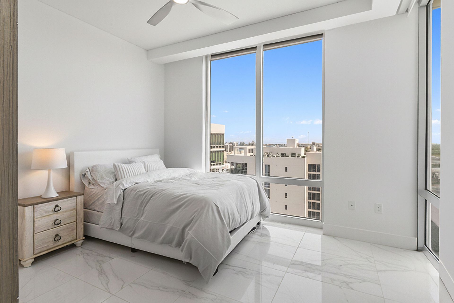 1 Water Club Way, Unit Ph2204, North Palm Beach, FL 33408 Photo