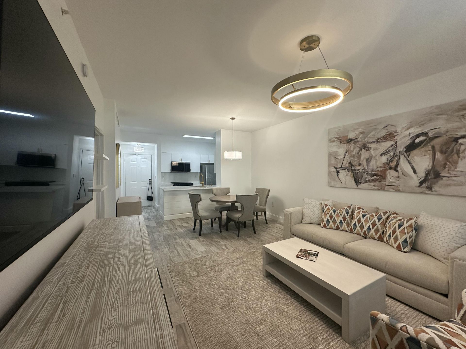 630 S Sapodilla Avenue, Unit 104, West Palm Beach, FL 33401 Photo