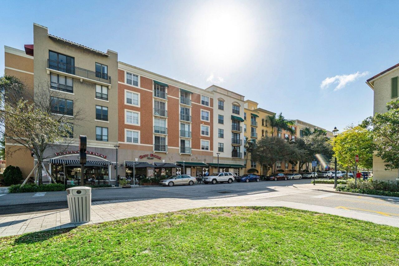 630 S Sapodilla Avenue, Unit 104, West Palm Beach, FL 33401 Photo