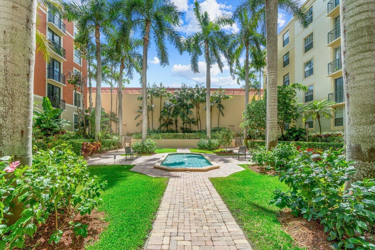 630 S Sapodilla Avenue, Unit 104, West Palm Beach, FL 33401 Photo