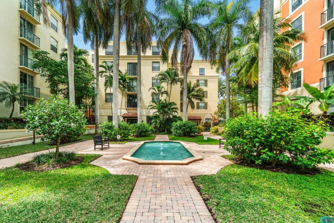 630 S Sapodilla Avenue, Unit 104, West Palm Beach, FL 33401 Photo