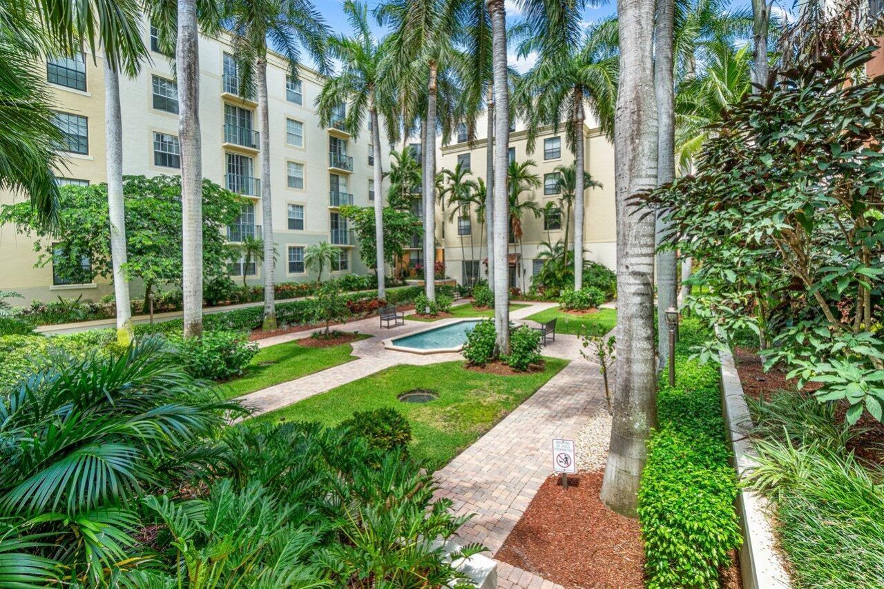 630 S Sapodilla Avenue, Unit 110, West Palm Beach, FL 33401 Photo