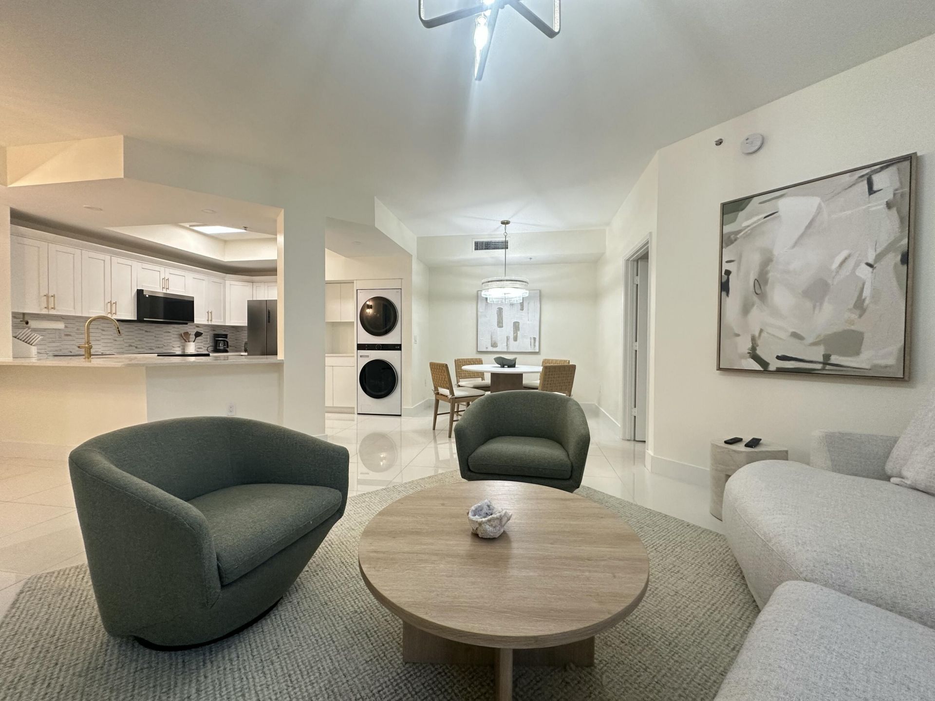 630 S Sapodilla Avenue, Unit 110, West Palm Beach, FL 33401 Photo