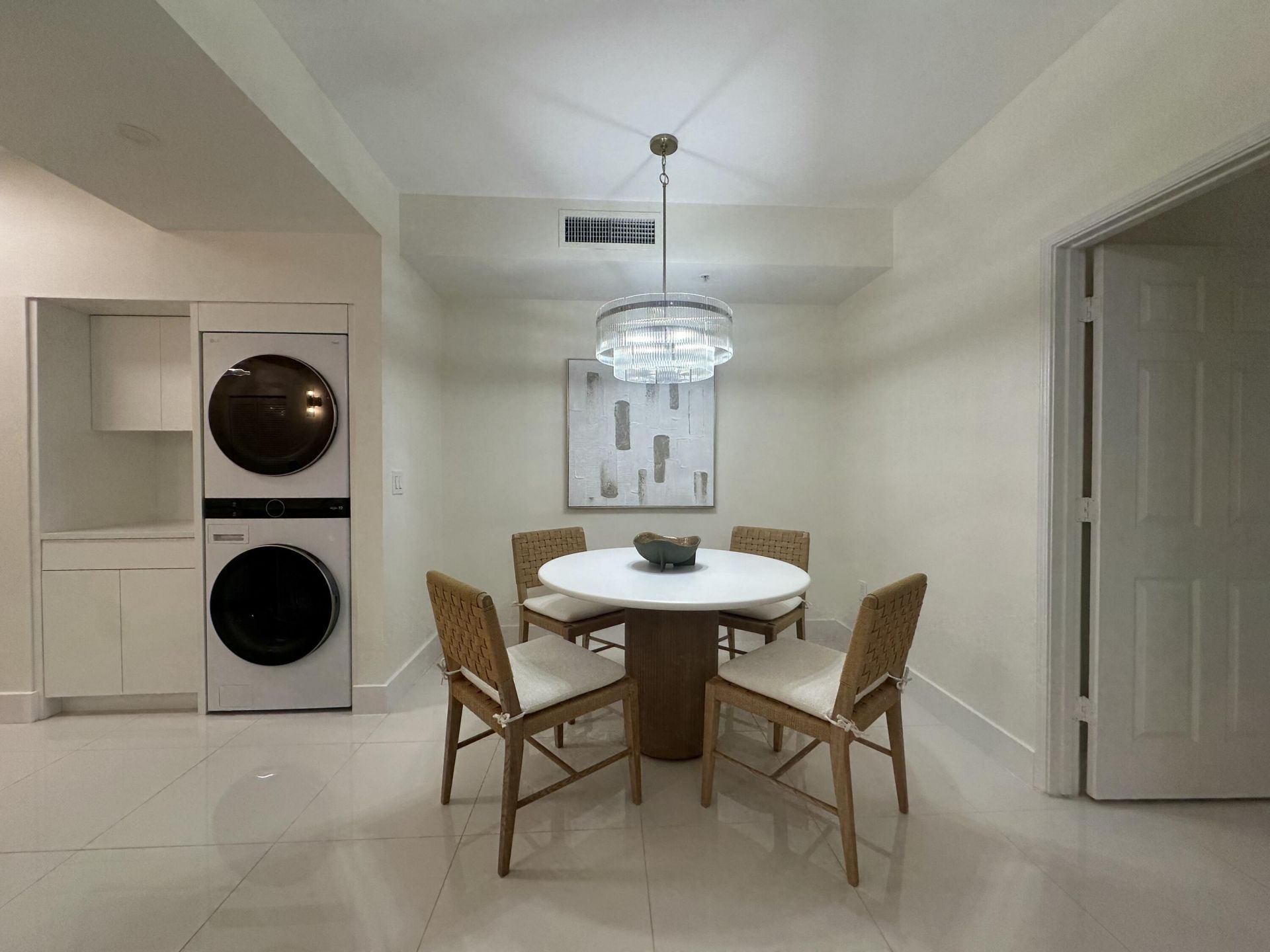 630 S Sapodilla Avenue, Unit 110, West Palm Beach, FL 33401 Photo