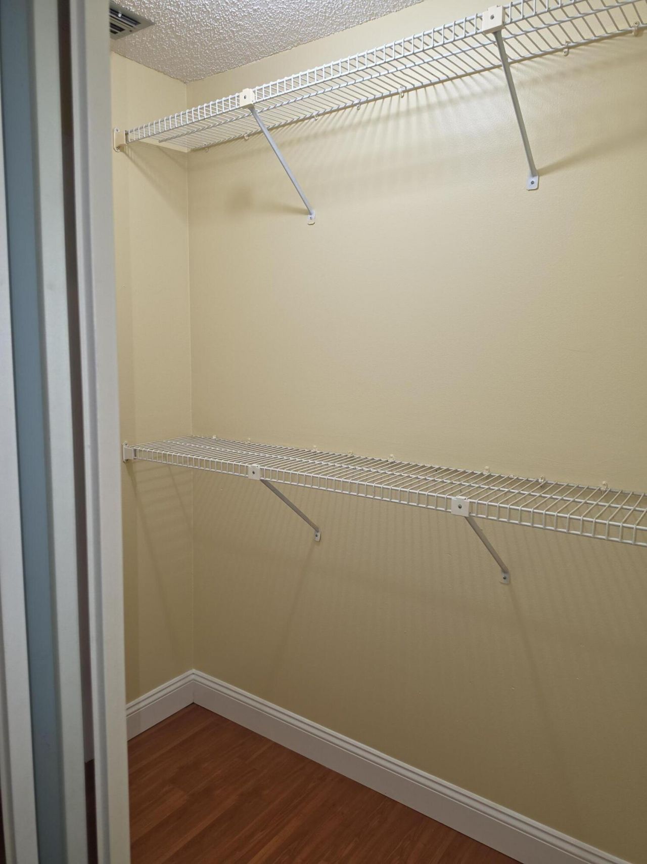 401 Springdale Circle, Palm Springs, FL 33461 Photo