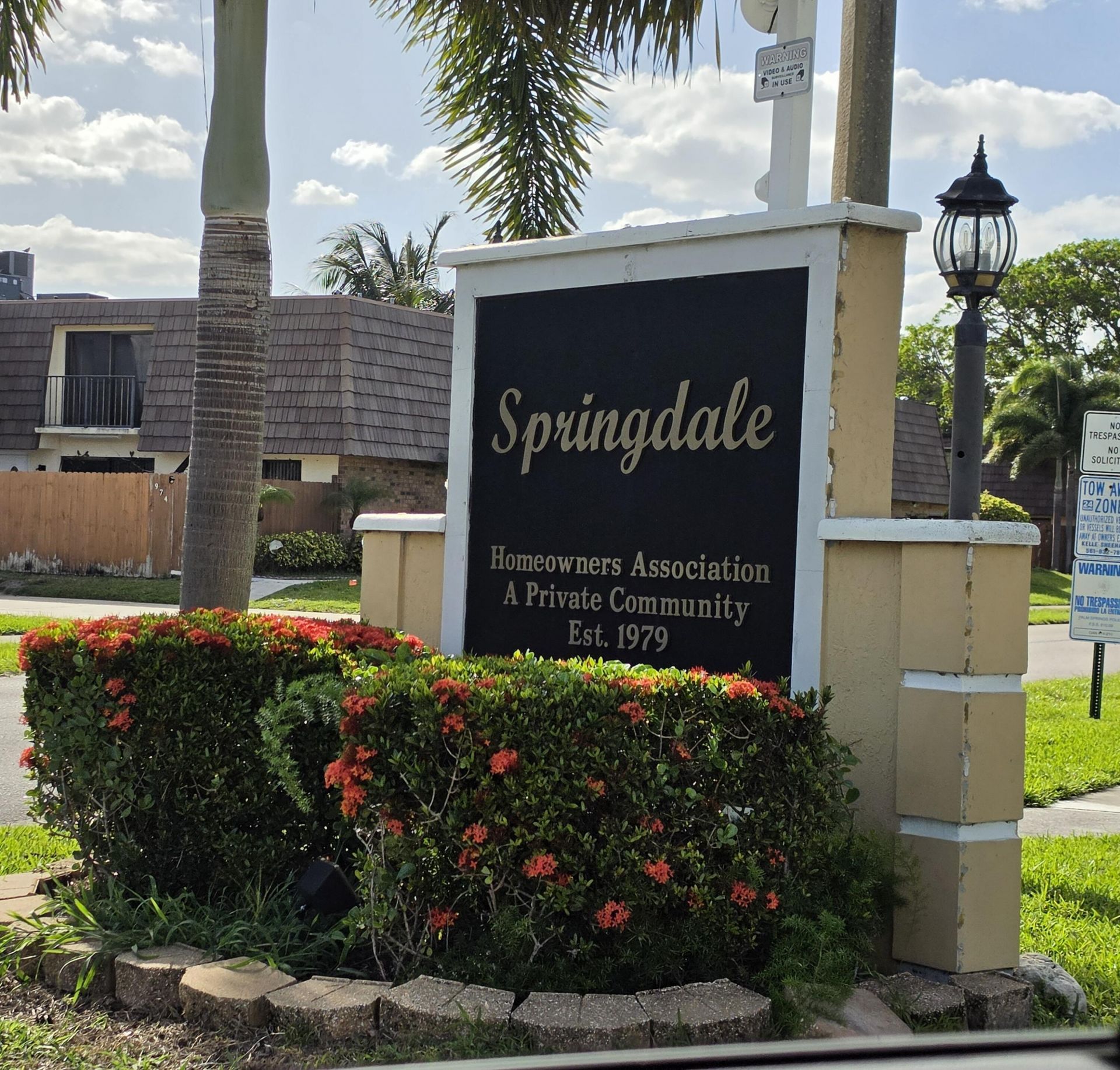 401 Springdale Circle, Palm Springs, FL 33461 Photo