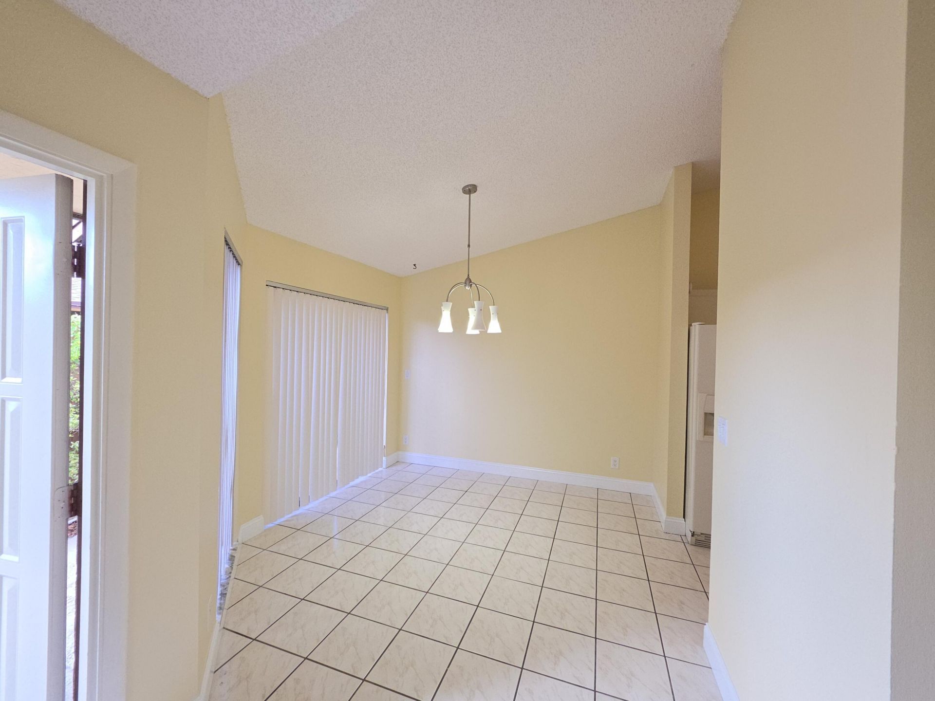 401 Springdale Circle, Palm Springs, FL 33461 Photo