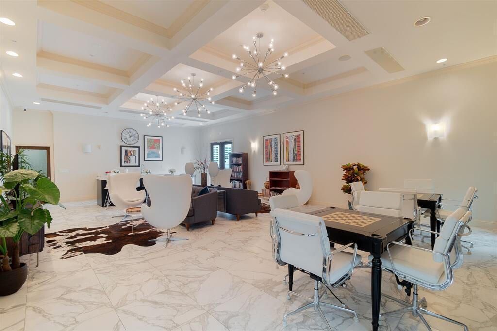 600 S Dixie Highway, Unit 519, West Palm Beach, FL 33401 Photo